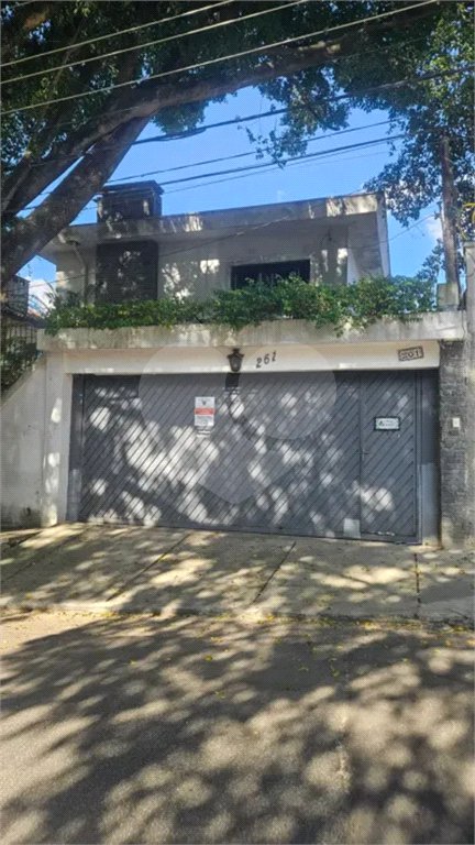 Sobrado à venda ou para alugar com 5 quartos, sendo 3 suítes, em Pacaembu, São Paulo, SP