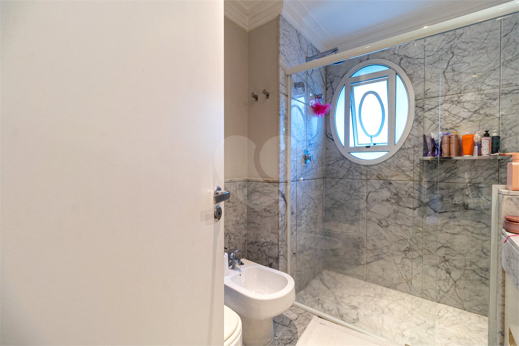 Apartamento à venda com 5 suítes em Moema, São Paulo, SP