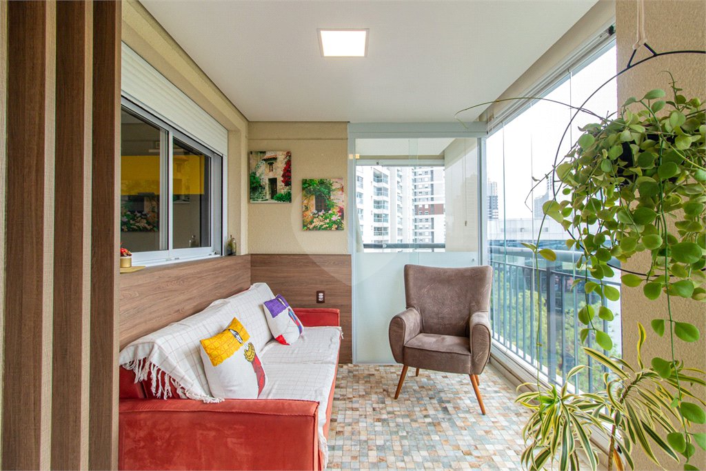 Apartamento à venda com 3 suítes em Chácara Santo Antônio, São Paulo, SP