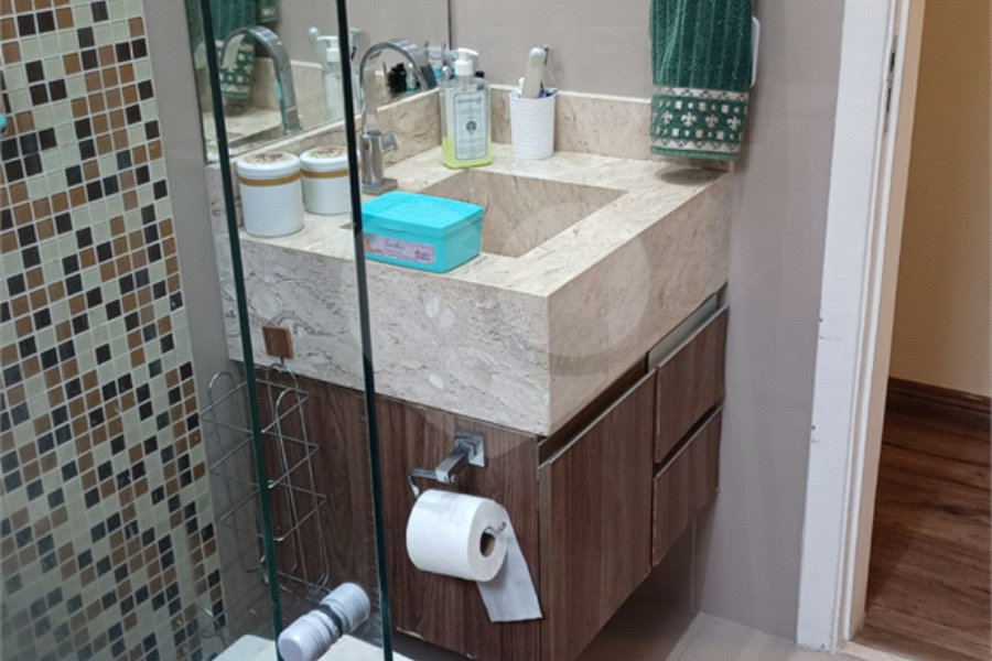 Sobrado à venda com 3 quartos, sendo 1 suíte,  em Ermelino Matarazzo, São Paulo, SP