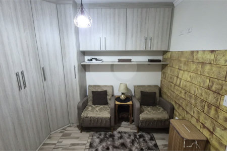 Casa à venda com 2 suítes no condomínio Simão Machado, São Paulo - SP