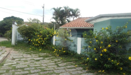 Casa à venda com 2 quartos, sendo 1 suíte,  no condomínio Vinhas da Vista Alegre - Lado Sede, Vinhedo - SP