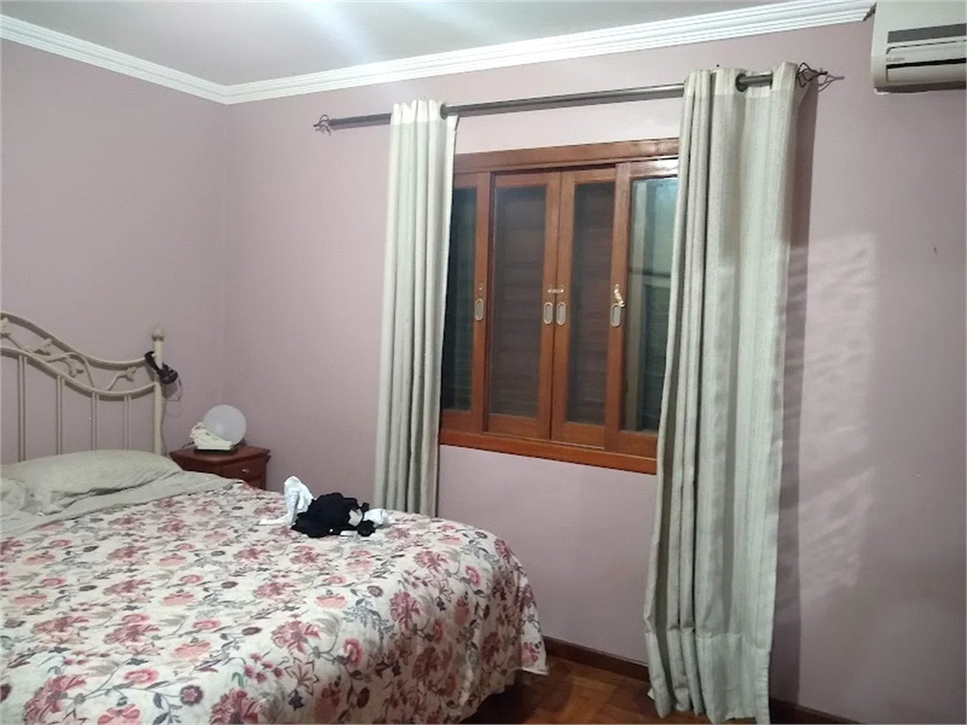 Sobrado à venda com 3 quartos, sendo 1 suíte,  em Jaguaré, São Paulo, SP
