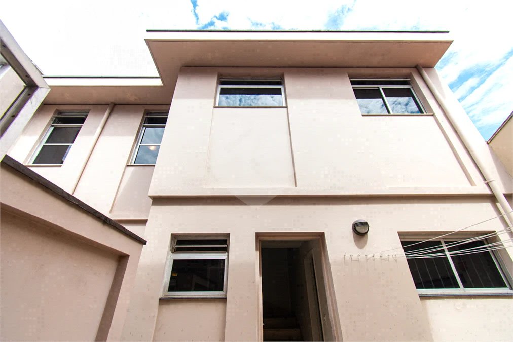 Casa à venda com 3 quartos, sendo 1 suíte, em Brooklin, São Paulo, SP