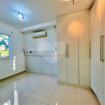 Casa à venda com 3 quartos, sendo 1 suíte, no condomínio Residencial Villa Flora, Votorantim - SP