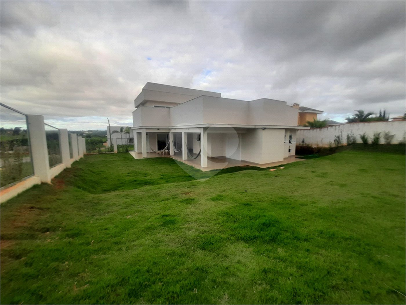 Casa à venda com 3 suítes no condomínio Village Ipanema, Araçoiaba da Serra - SP
