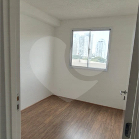 Apartamento à venda com 2 quartos em Parque Industrial Tomas Edson, São Paulo, SP