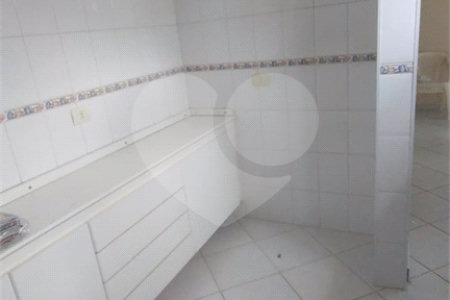 Casa à venda com 6 quartos, sendo 4 suítes, em Chora Menino, São Paulo, SP