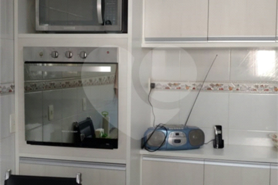 Casa à venda com 3 quartos, sendo 1 suíte, no condomínio Morada de Itapuã, São Paulo - SP
