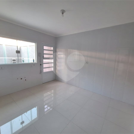Sobrado à venda com 2 suítes em Vila Constança, São Paulo, SP