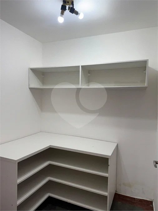 Sobrado à venda ou para alugar com 3 suítes em Vila Sônia, São Paulo, SP