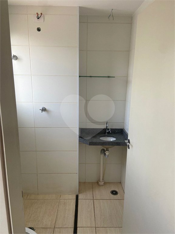 Apartamento à venda com 2 quartos, sendo 1 suíte, em Jardim Itamarati, Poá, SP
