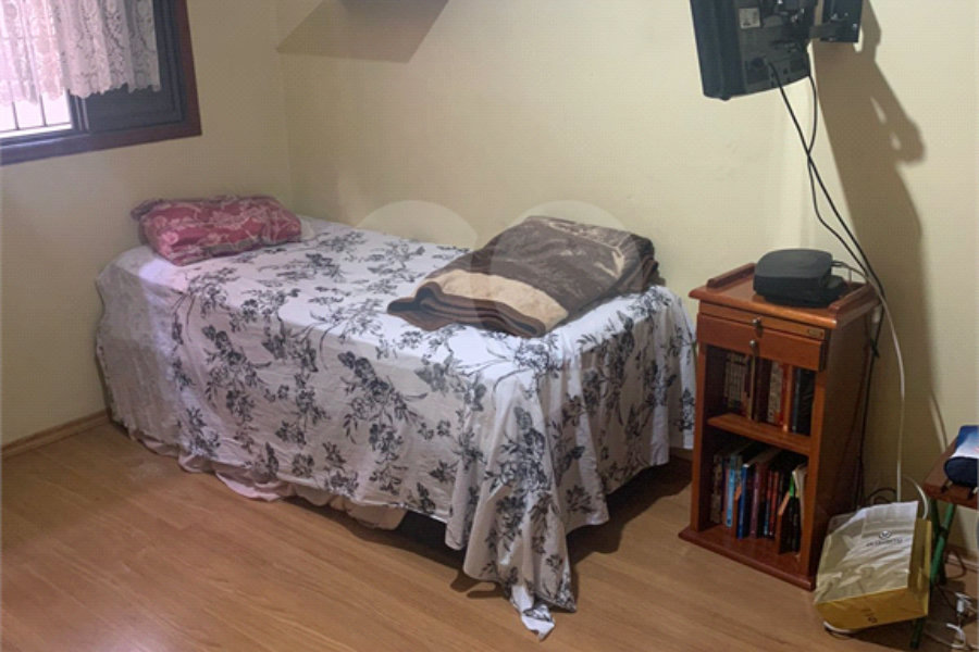 Casa de Vila à venda com 4 quartos, sendo 1 suíte, em Água Fria, São Paulo, SP