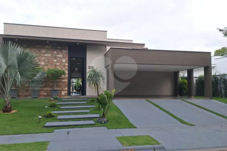 Casa à venda com 3 quartos, sendo 1 suíte, no condomínio Vale do Lago, Sorocaba - SP
