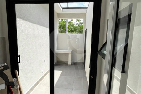 Casa à venda com 3 quartos, sendo 1 suíte, no condomínio Village Moutonnée, Salto - SP
