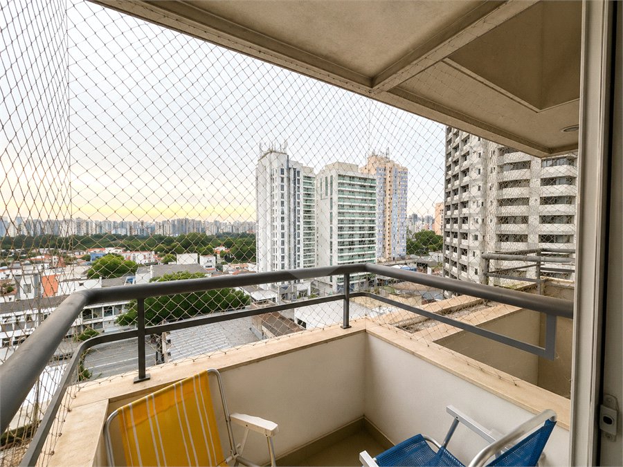 Apartamento à venda com 3 quartos, sendo 1 suíte, em Alto da Boa Vista, São Paulo, SP
