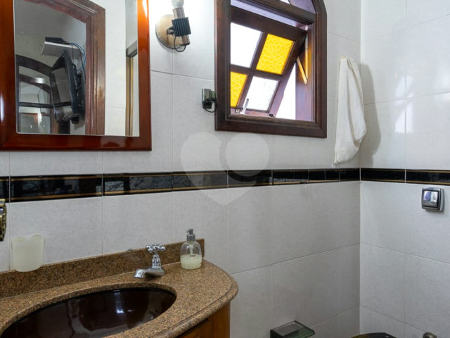 Sobrado à venda com 3 suítes em Jardim Prudência, São Paulo, SP
