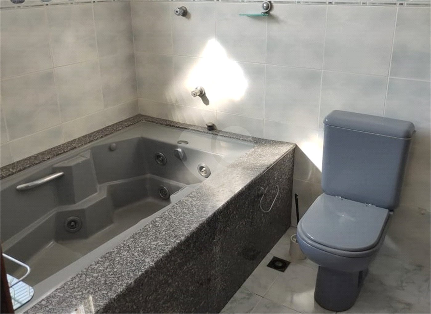 Sobrado à venda com 2 quartos, sendo 1 suíte, em Parque das Rosas, Itu, SP