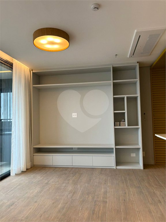 Apartamento à venda com 2 quartos, sendo 1 suíte, em Jardim das Acácias, São Paulo, SP