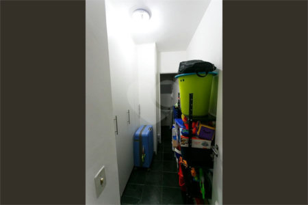 Apartamento à venda com 3 quartos, sendo 1 suíte,  em Paraíso do Morumbi, São Paulo, SP