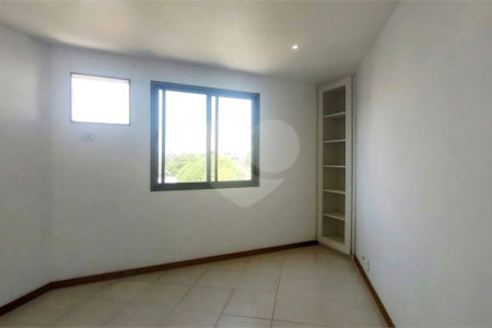 Cobertura à venda com 4 quartos, sendo 3 suítes, em Recreio dos Bandeirantes, Rio de Janeiro, RJ