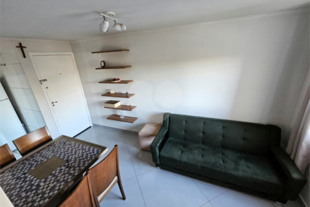 Excelente apartamento á venda de 2 dormitórios no CENTRO de São Carlos!