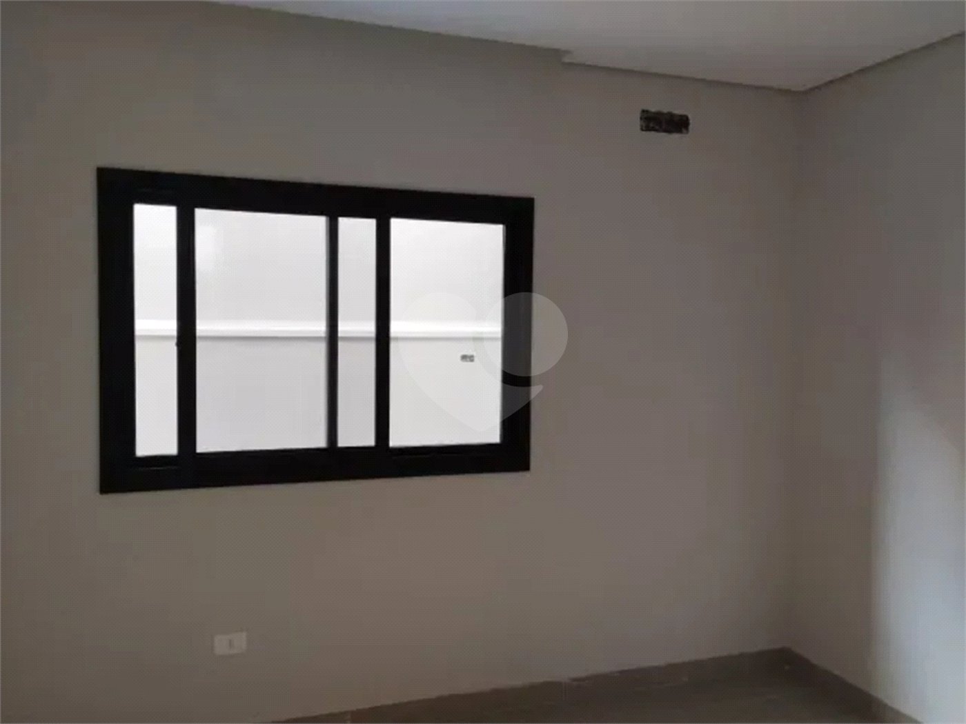 CASA A VENDA EM CONDOMINIO COM 305M², 4 DORMITORIOS, 4 SUITES, 2 VAGAS - BAIRRO URBANOVA - SÃO JOSÉ