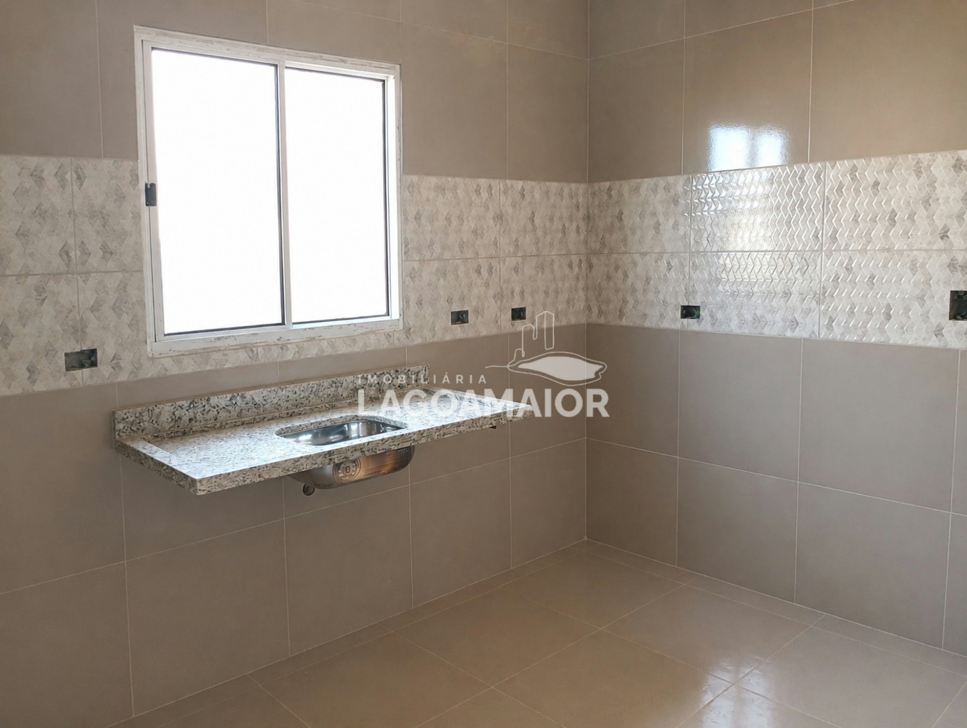 Casa à venda com 3 quartos, sendo 1 suíte, em Nova Tres Lagoas, Três Lagoas - MS