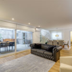 Casa à venda com 4 quartos, sendo 2 suítes, no condomínio Residencial Vila Lagos, São Paulo - SP