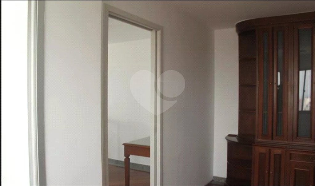 Cobertura com 130m², 3 quartos, sendo 2 suítes, 2 garagens, à venda no Jardim Marajoara