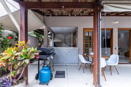 Casa à venda com 4 quartos, sendo 2 suítes,  no condomínio Los Alámos, São Paulo - SP