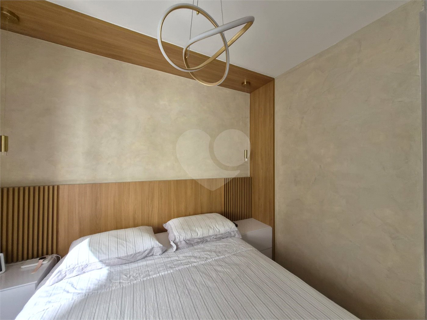 Apartamento à venda com 2 quartos, sendo 1 suíte, em Pinheiros, São Paulo, SP