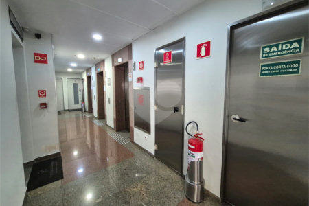 Sala à venda em Vila Progredior, São Paulo, SP