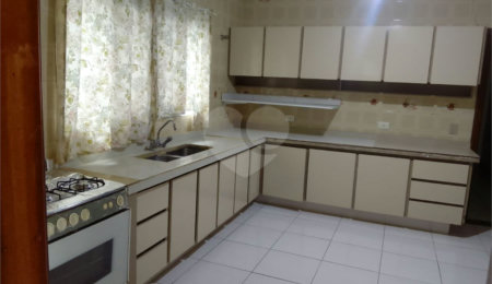 Casa à venda com 2 quartos, sendo 1 suíte,  em Parada Inglesa, São Paulo, SP