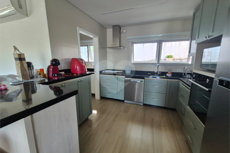 Casa à venda com 3 suítes no condomínio Parque Imperial da Cantareira, Mairiporã - SP