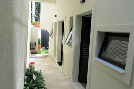 Casa à venda com 3 suítes em Vila Inah, São Paulo, SP