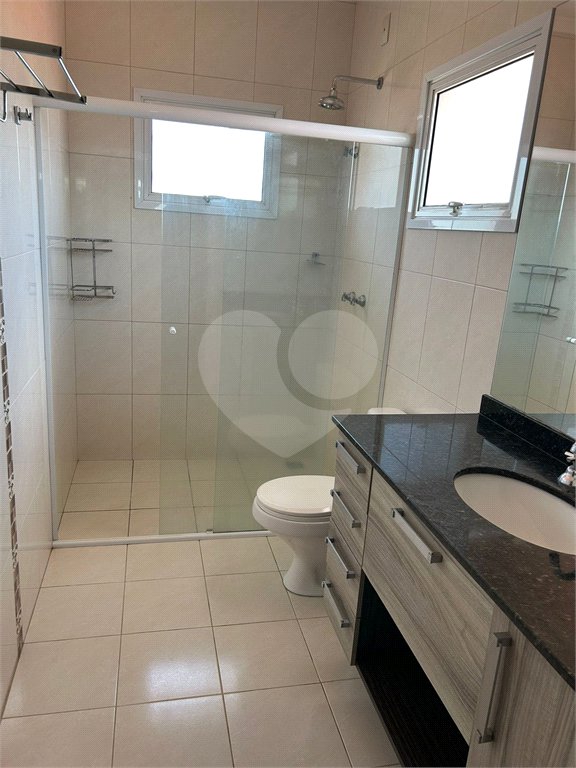 Casa à venda com 3 suítes no condomínio Terras de São Francisco, Vinhedo - SP