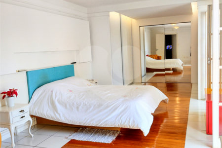 Sobrado à venda com 3 quartos, sendo 1 suíte, em Jardim São Paulo(zona Norte), São Paulo, SP