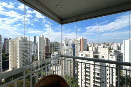Apartamento à venda com 3 quartos, sendo 1 suíte,  em Vila Andrade, São Paulo, SP