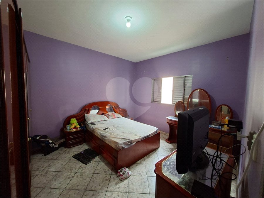 Casa à venda com 4 quartos, sendo 1 suíte,  em Vila Santa Maria, Guarulhos, SP