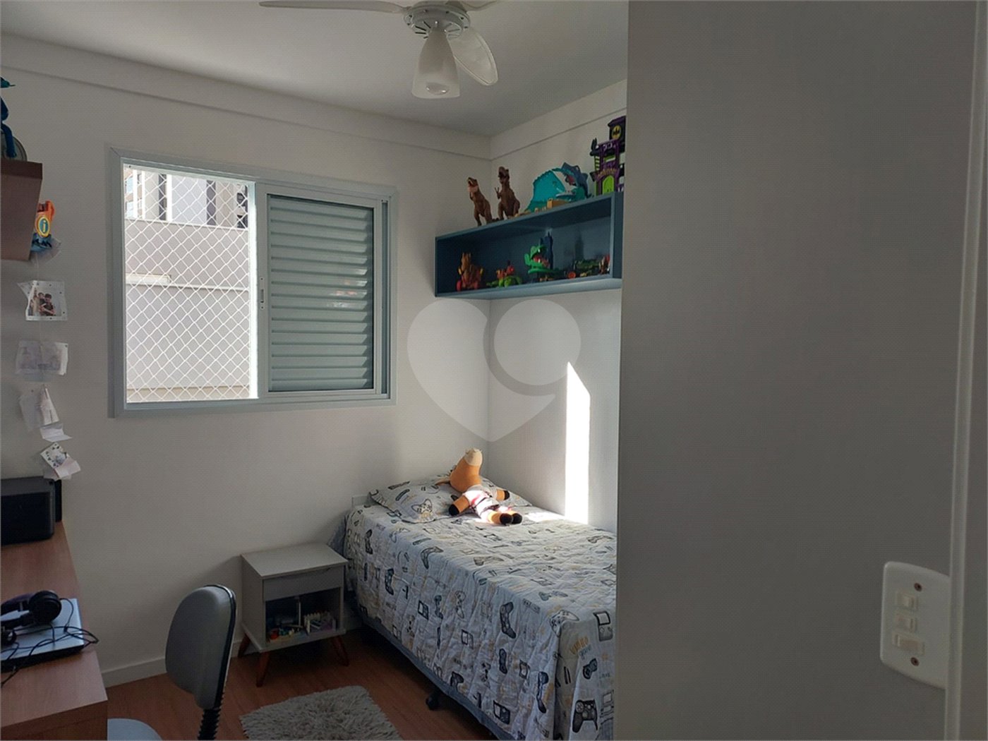 Casa à venda com 3 quartos, sendo 1 suíte, no condomínio Tirreno, Sorocaba - SP