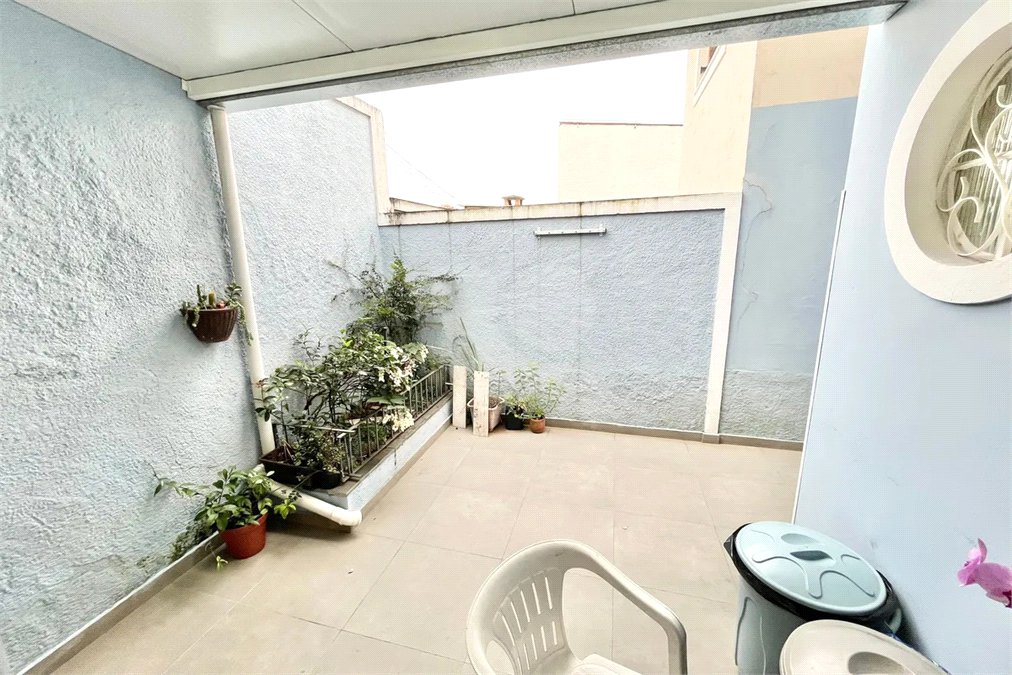 Sobrado à venda com 3 quartos, sendo 1 suíte, em Vila Vitório Mazzei, São Paulo, SP