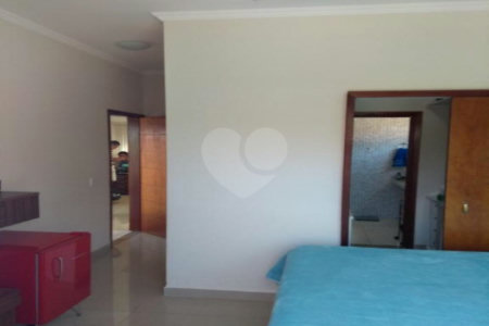 Casa à venda com 2 quartos no condomínio Portal do Bosque, Louveira - SP