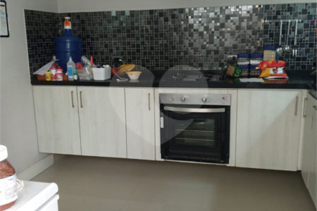 Sobrado à venda com 2 quartos, sendo 1 suíte, em Jardim Nathalie, Mogi das Cruzes, SP