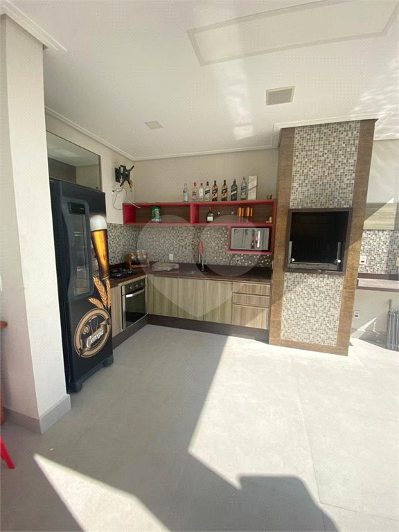 Casa à venda com 4 quartos, sendo 3 suítes, no condomínio Brisa 1, Mogi das Cruzes - SP