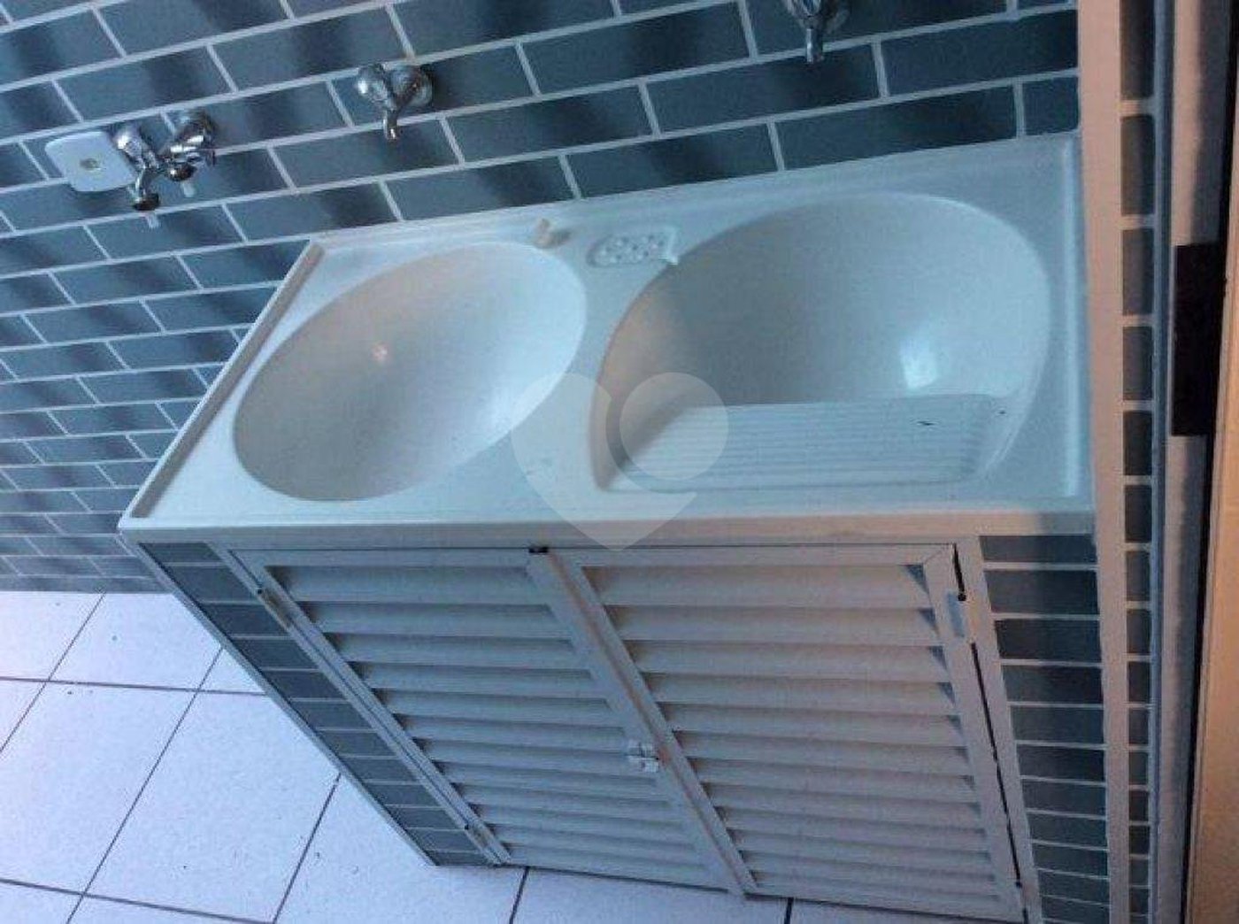 Casa à venda com 2 quartos, sendo 1 suíte, no condomínio Residencial Vila da Serra, São Paulo - SP
