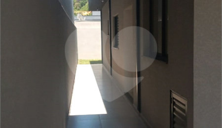 Casa Térrea à venda com 3 quartos, sendo 1 suíte, no Centro, Bom Jesus dos Perdões, SP