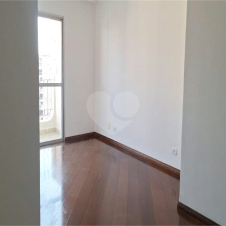 Apartamento à venda com 3 quartos, sendo 1 suíte, em Indianópolis, São Paulo, SP