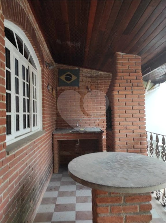 Casa à venda com 3 suítes em Matriz, Mauá, SP