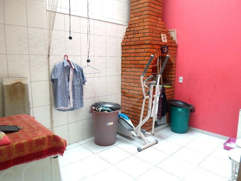 Sobrado à venda com 3 suítes em Vila Galvão, Guarulhos, SP